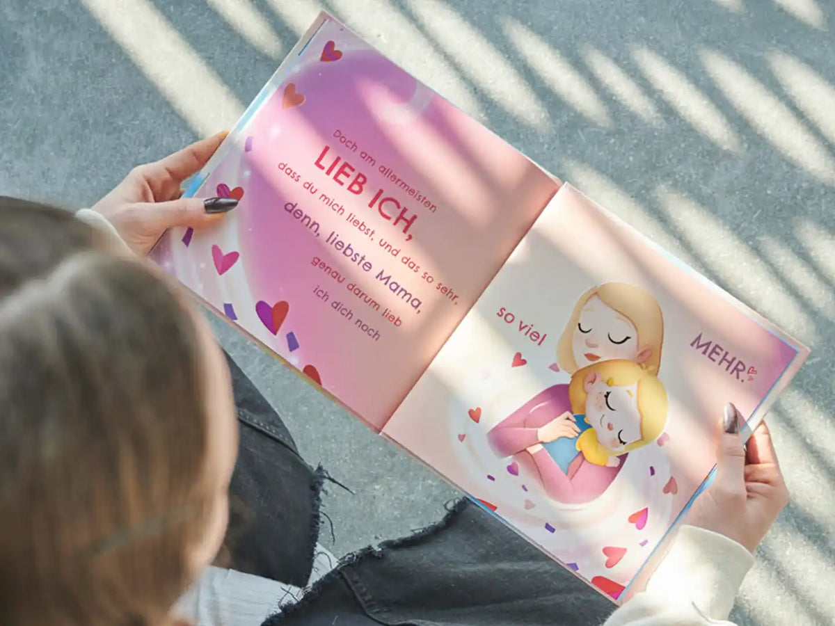Schöne Illustration aus dem individuellen Kinder-Mutter-Buch, das ein einzigartiges Geschenk zum Muttertag ist.