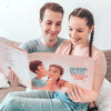 Paare zeigen ihre Liebe zueinander und feiern ihre Liebe mit diesem personalisierten Buch für Paare von Hurra Helden.		