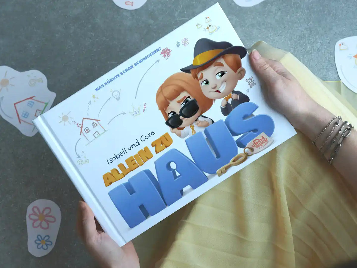 Personalisiertes Buch für zwei Kinder über das Alleinsein zu Hause ist ein lustiges Buch und ein tolles Geschenk für Kinder.