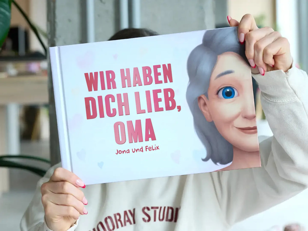 Das Cover eines neuen personalisierten „Hooray Heroes“-Buchs für Oma von ihren beiden Enkeln.