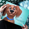 Person hält das Hundebuch 'Sky das BESTESTE Mädchen' mit einem niedlichen Cartoonhund auf dem Cover.